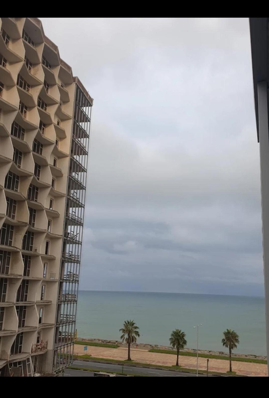 Sunrise Apart-Hotel Батумі Екстер'єр фото